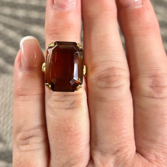 Vintage 1978 Avon Smokey Topaz Cocktail Ring - Picture 5 of 7